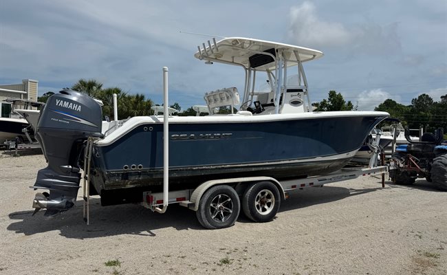2011 Sea Hunt Gamefish 25